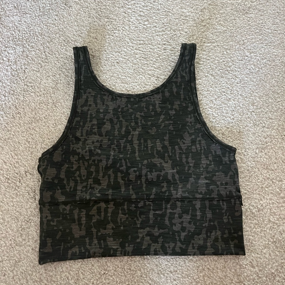LuLulemon tank